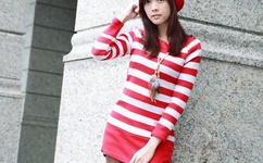 黑涩会美眉赖滢羽